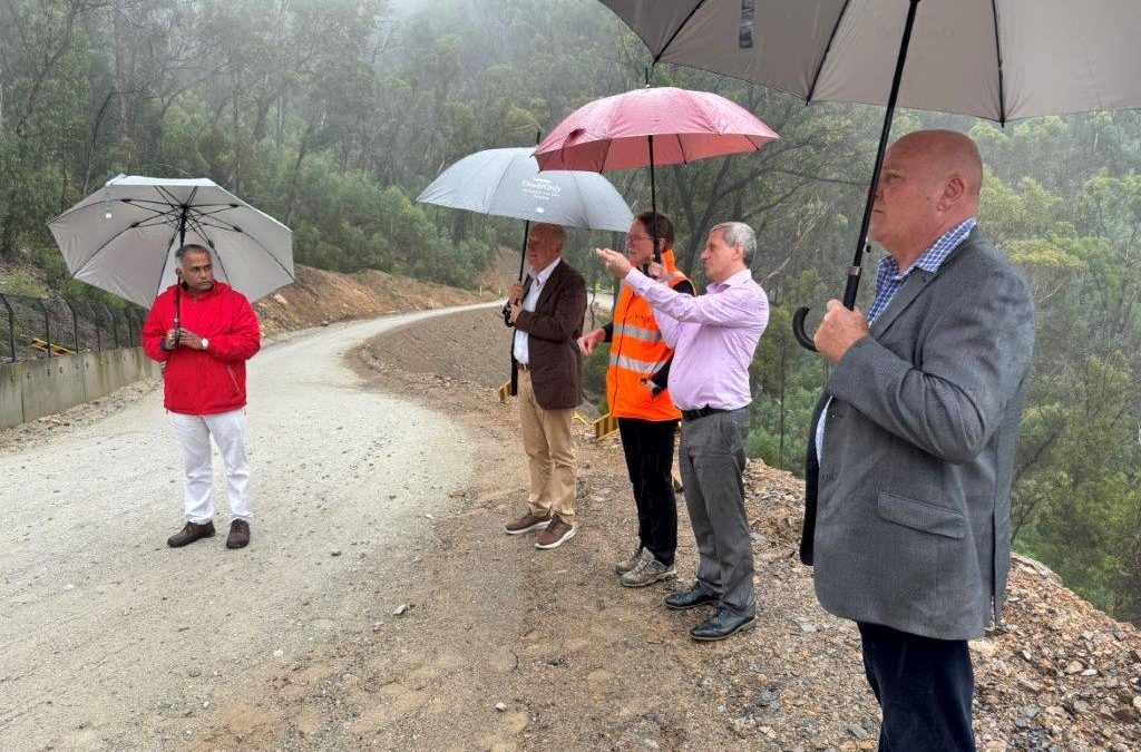 Lithgow Council meets Sir Tim Clark, President of Emirates, to discuss Wolgan Road